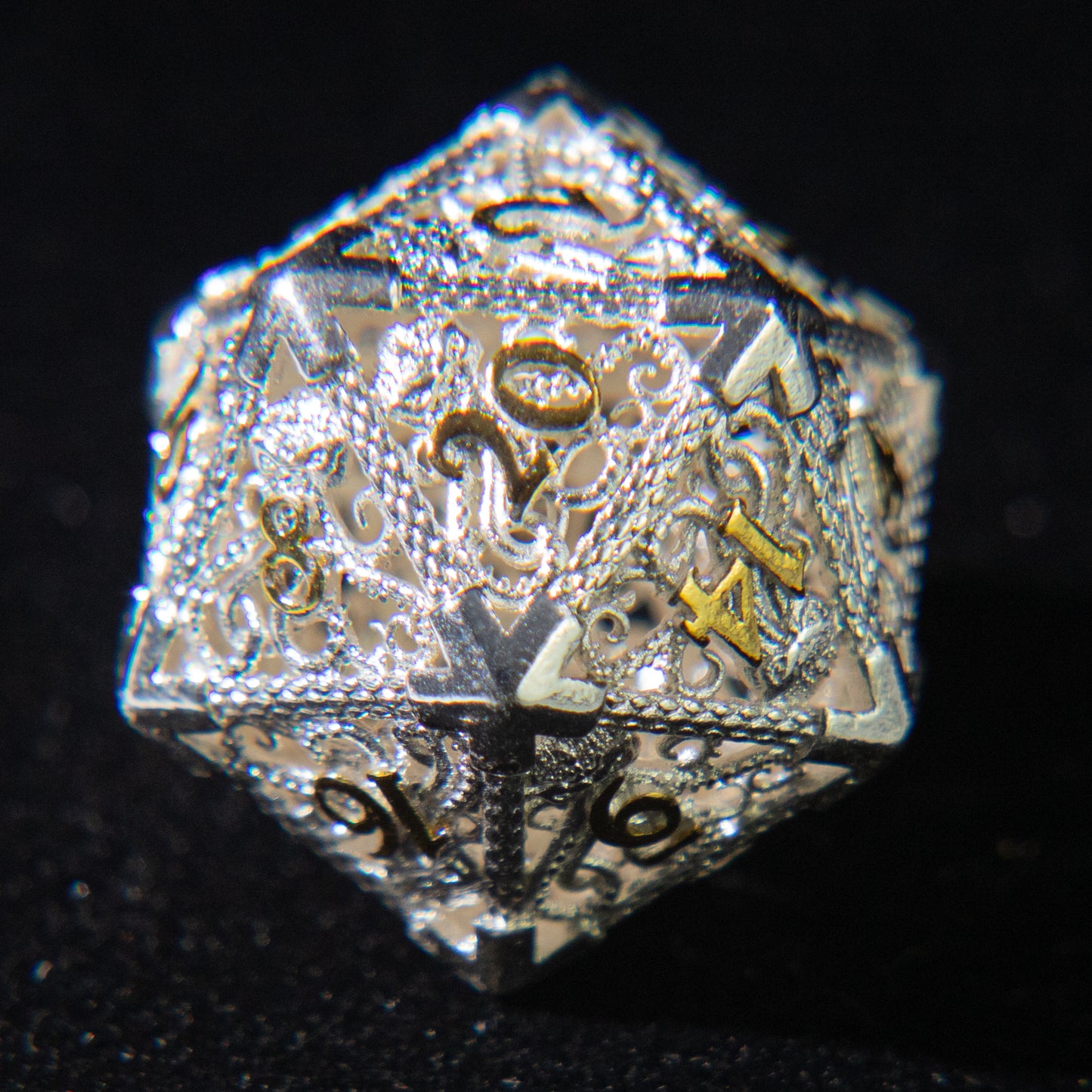 D&D Hollowed Metal Dice Set Cthulhu  (White and Yellow)