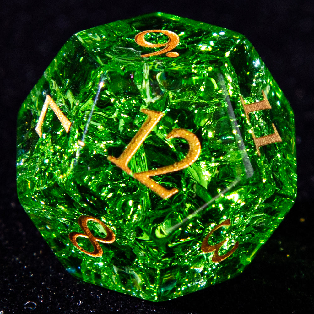 Sanseking D&D Internally fragmented Glass Engraved Dice Set (Green)