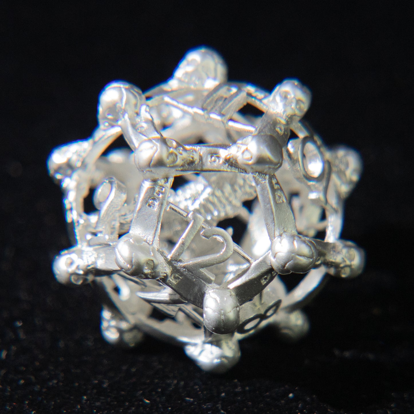 D&D Hollowed Metal Dice Set Cthulhu (Silver)