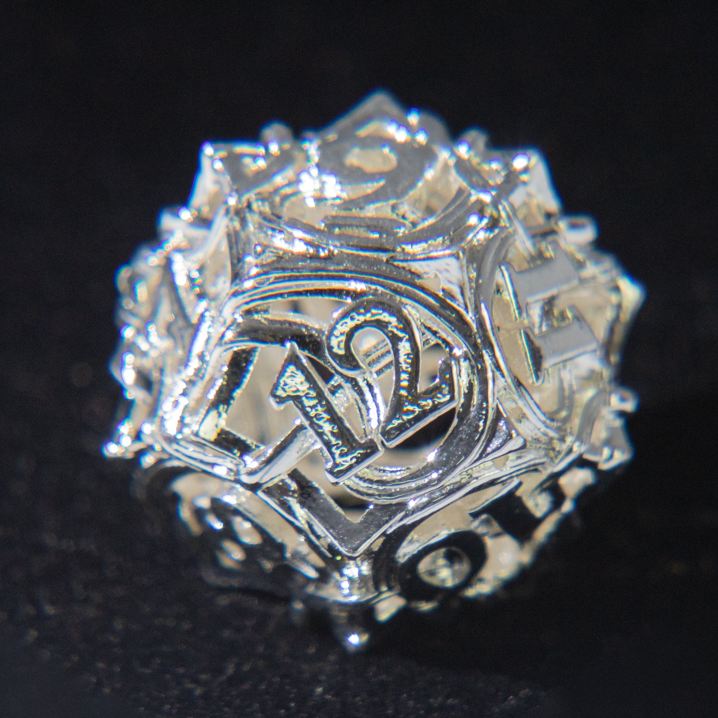 D&D Hollowed Metal Dice Set Cthulhu (White)