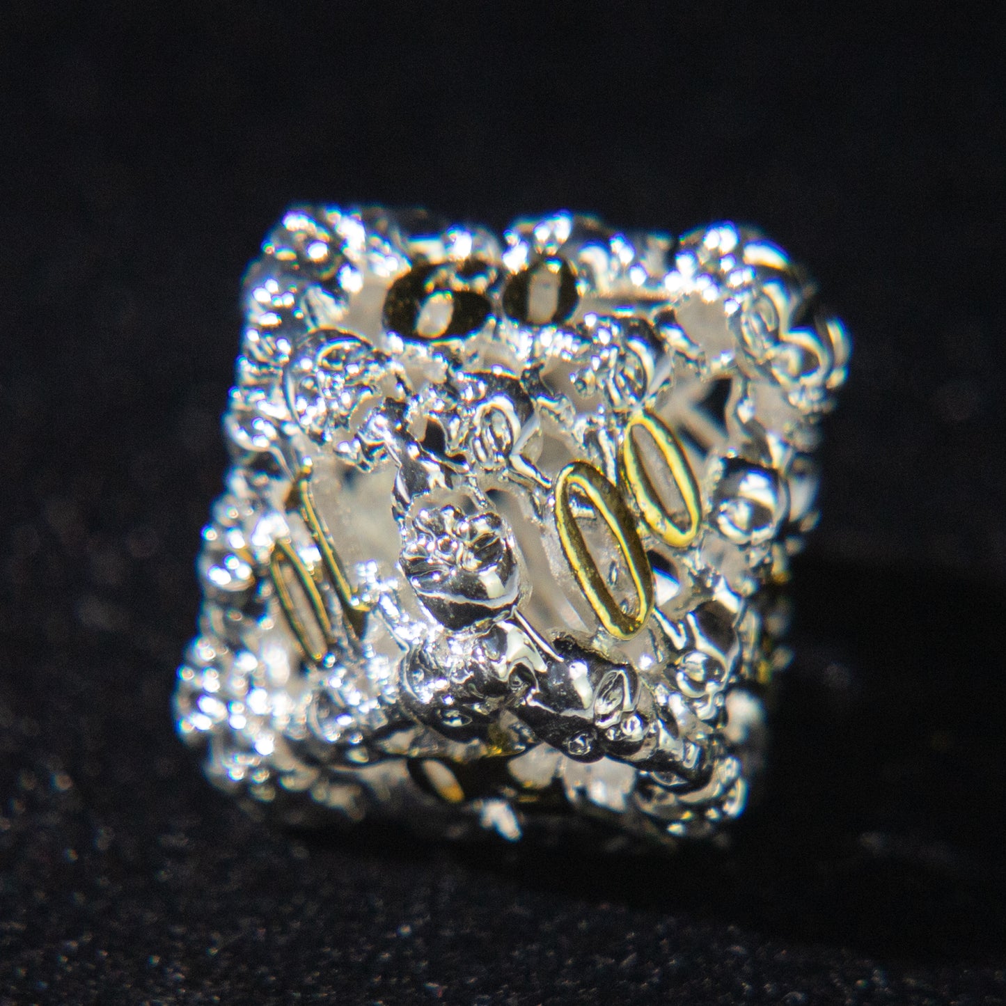 D&D Hollowed Metal Dice Set Cthulhu (White and Yellow)