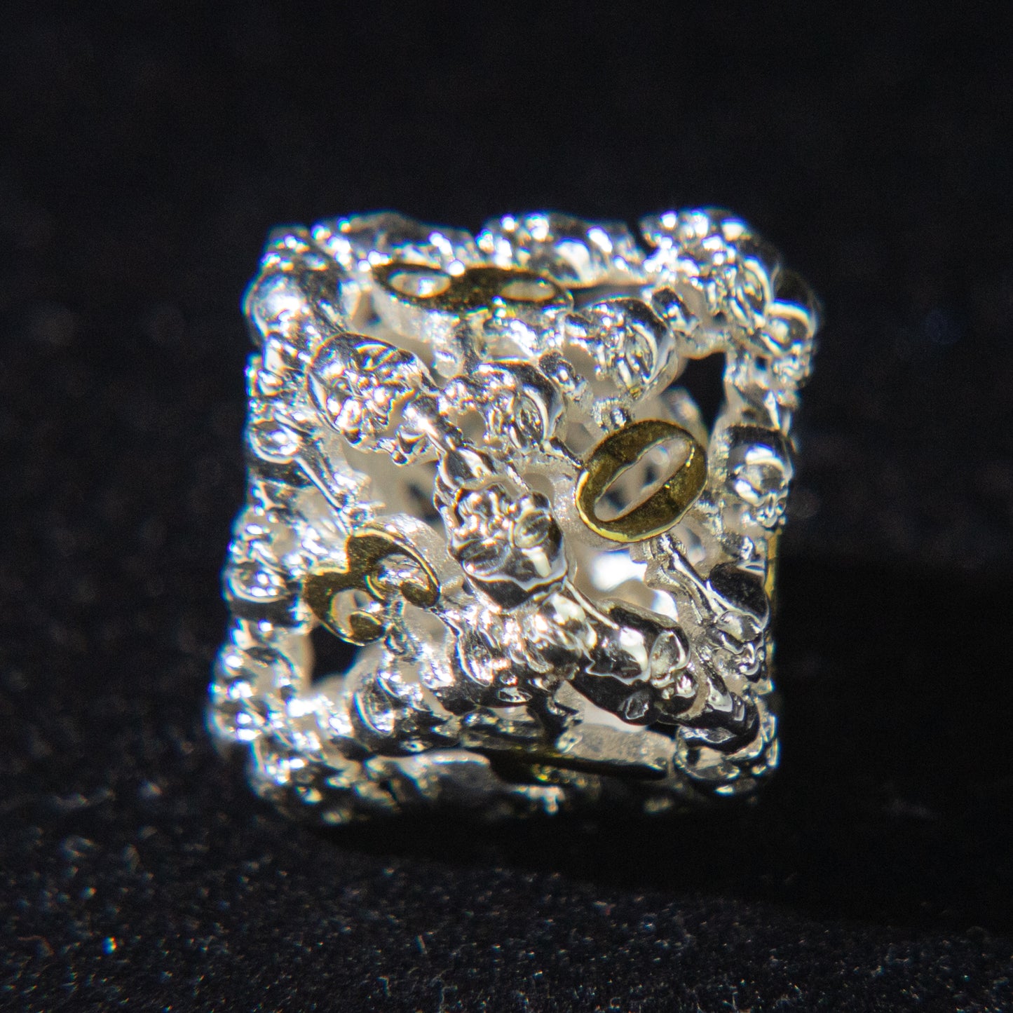 D&D Hollowed Metal Dice Set Cthulhu (White and Yellow)