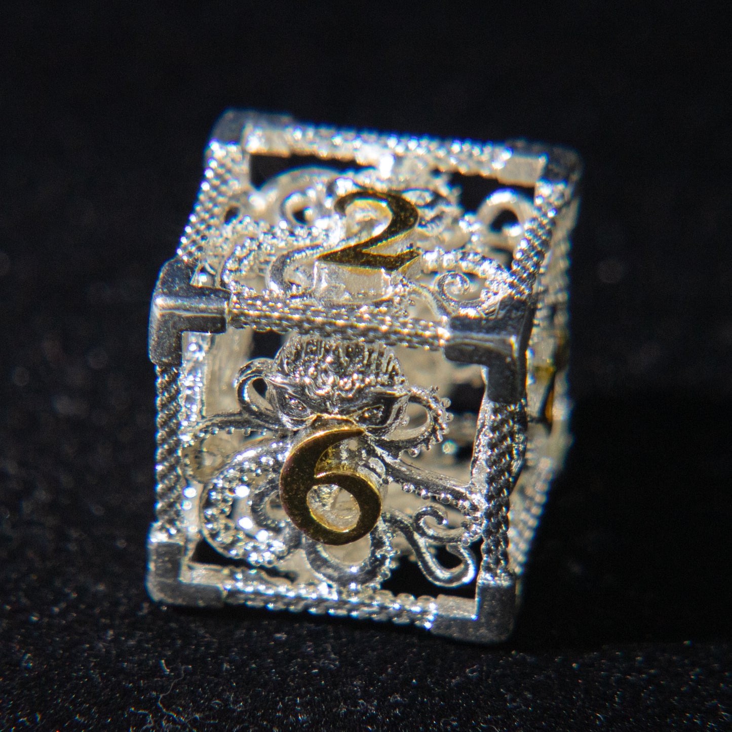 D&D Hollowed Metal Dice Set Cthulhu  (White and Yellow)