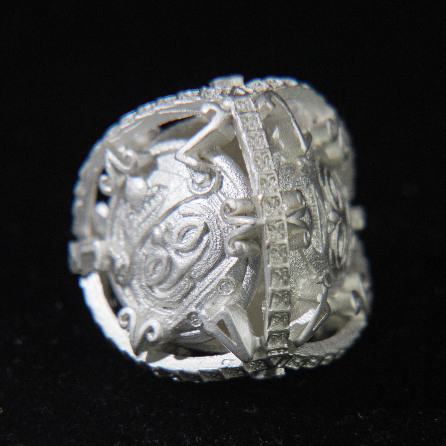 D&D Hollowed Metal Dice Set Cthulhu (Circle)