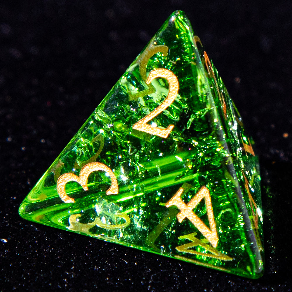 Sanseking D&D Internally fragmented Glass Engraved Dice Set (Green)