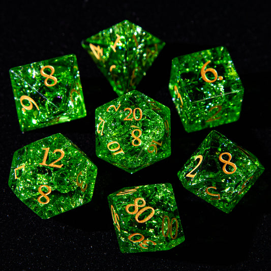 D&D Internally fragmented Glass Engraved Dice Set (Green)