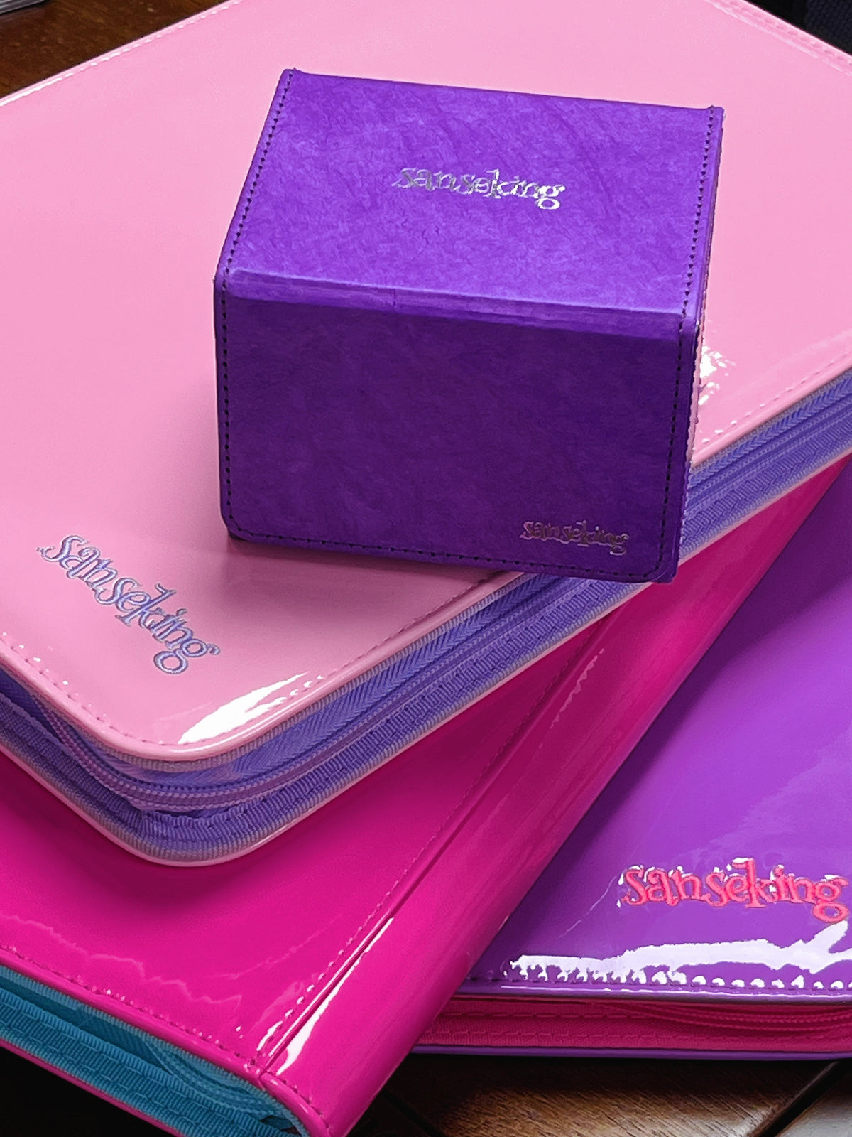 Card Collection Meets Social Media: The Rise of Instagram/TikTok Card Unboxings – article featured image