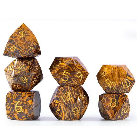 Ensemble de 7 dés en jade doré à facettes diamantées
