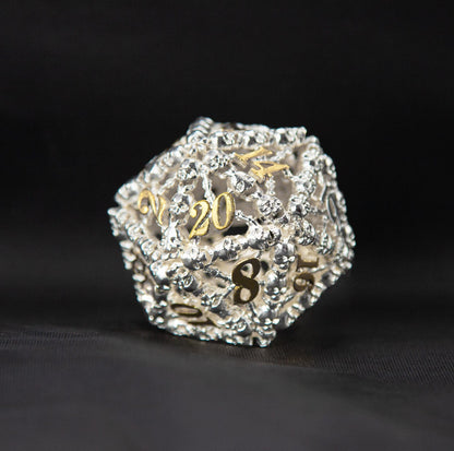 中空白翡翠 D20 — 41 mm 