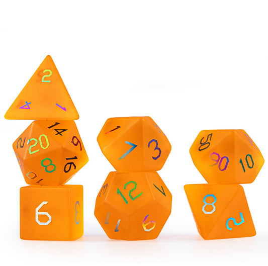 Ensemble de 7 dés polyédriques en verre plaqué orange ambré 