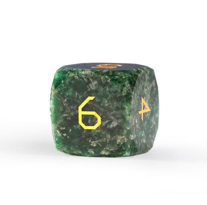 Ensemble de 7 dés en jade africain taillé en diamant 
