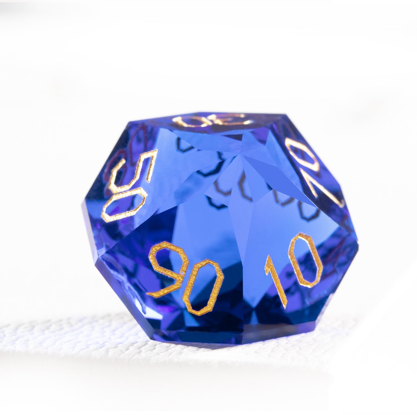 Ensemble de 7 dés en cristal bleu royal taillé en diamant 
