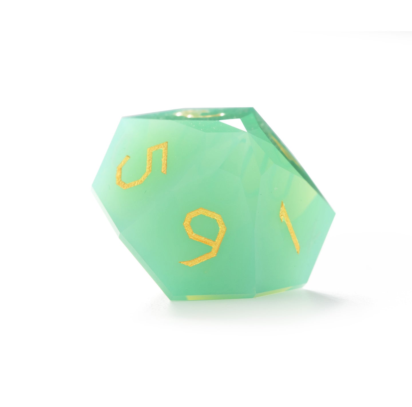 Ensemble de 7 dés en opaline verte taillée en diamant 
