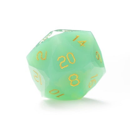 Ensemble de 7 dés en opaline verte taillée en diamant 