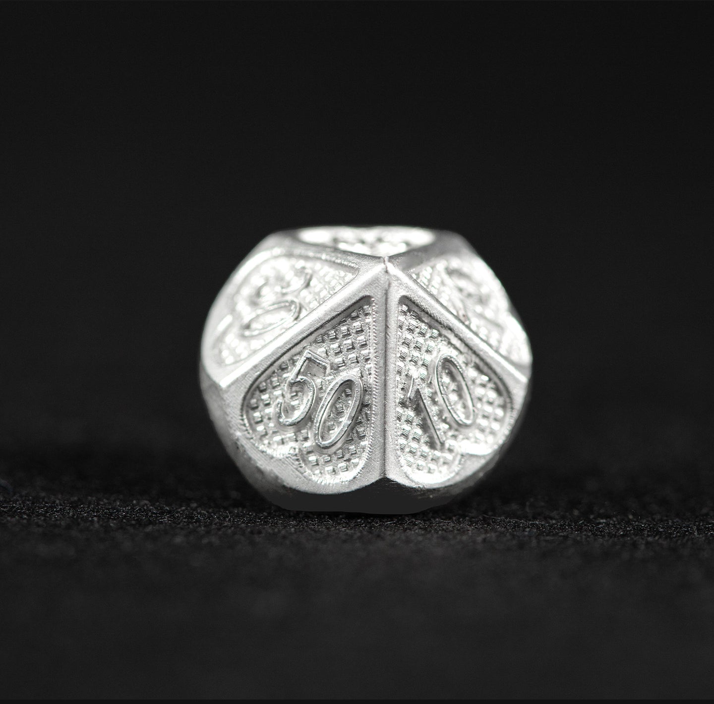 Ensemble de 7 dés polyédriques de base de l'Empereur Blanc 