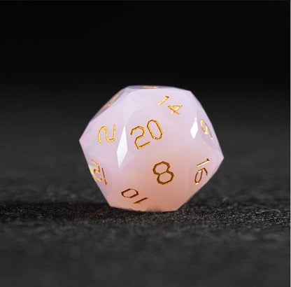 Ensemble de 7 dés en opale rose taillée en diamant 