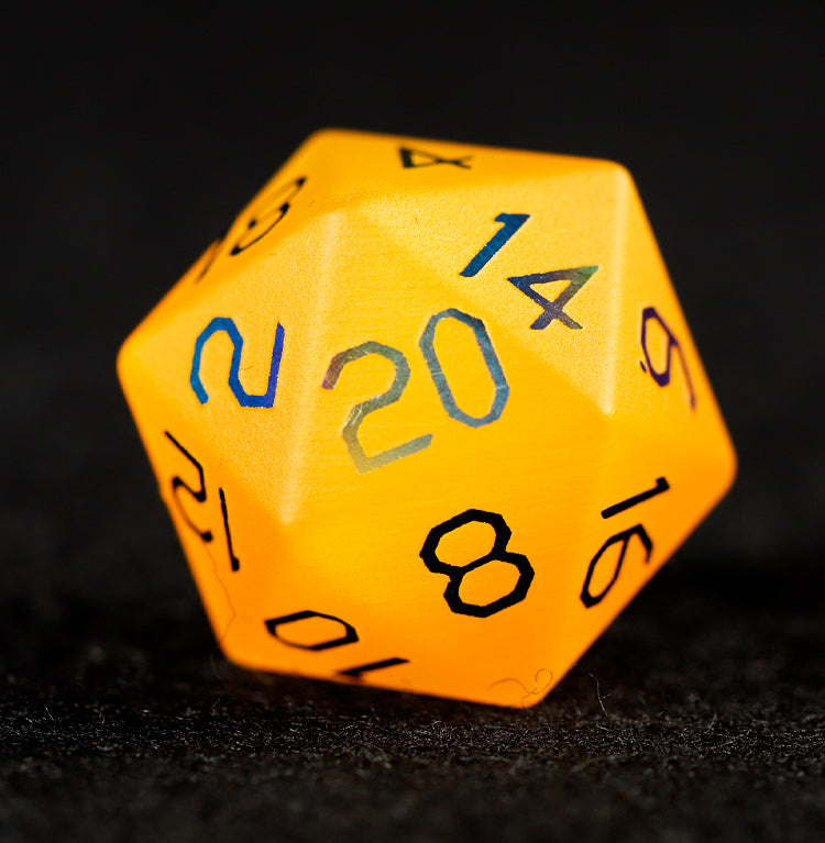 Ensemble de 7 dés polyédriques plaqués œil de chat doré 