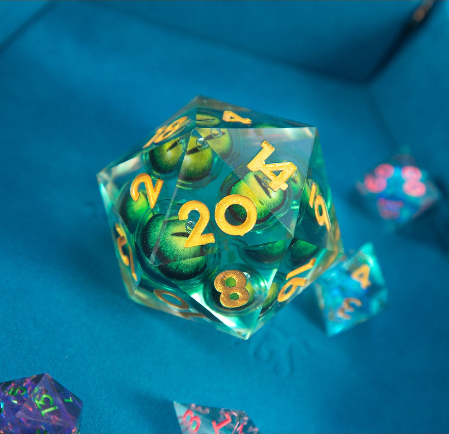 ジェイドゲイズ シングル D20 — 52 mm 