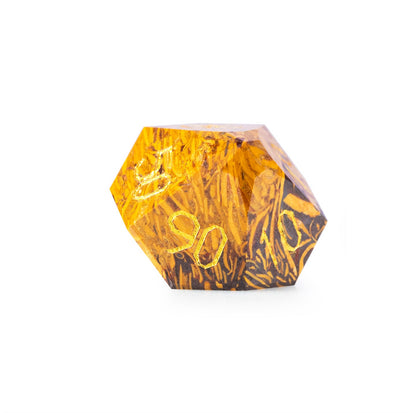 Ensemble de 7 dés en jade doré à facettes diamantées