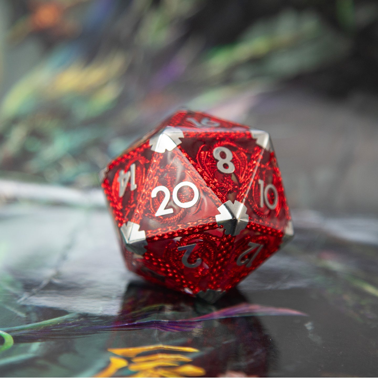 Flamme du Dragon Cramoisi - Dé à 20 faces (D20) - 40 mm 