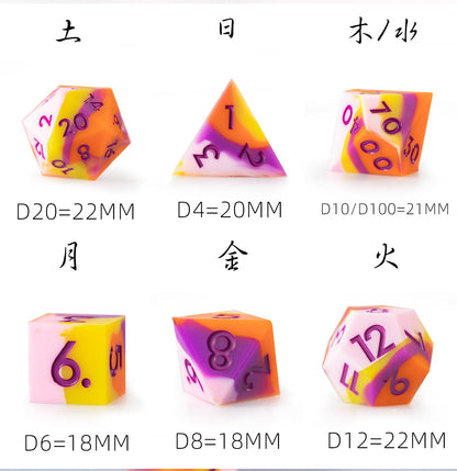 Ensemble de 7 dés polyédriques en silicone couleur pêche 