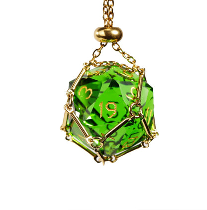 Ensemble de 7 dés en cristal vert taillé en diamant 
