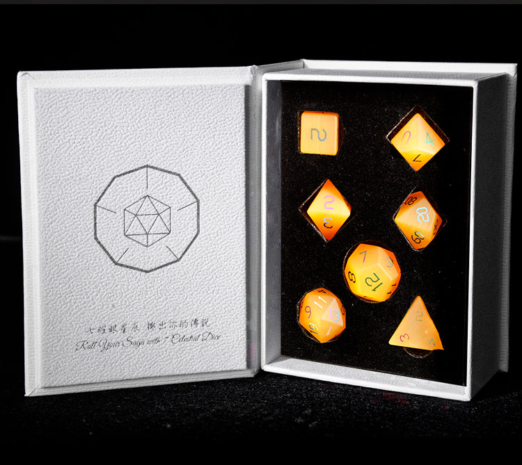 Ensemble de 7 dés polyédriques plaqués œil de chat doré 