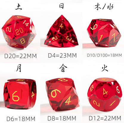 Ensemble de 7 dés en cristal rouge taillé en diamant 