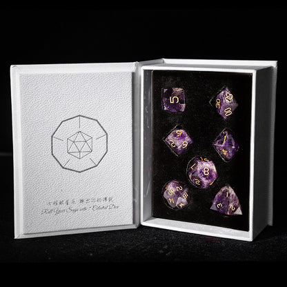Ensemble de 7 dés en verre Liuli violet taillé en diamant 
