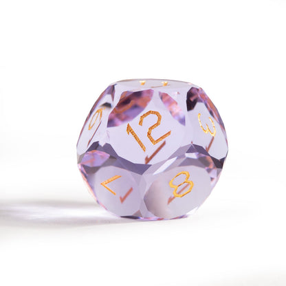 Ensemble de 7 dés en verre améthyste taillé en diamant 