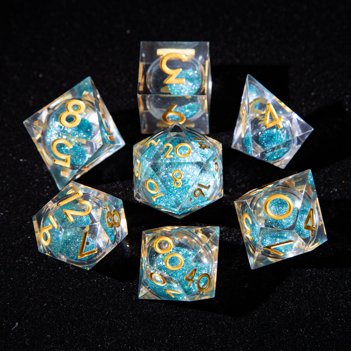 D&D Multi-faceted Resin Dice Set (Brilliant and Golden）