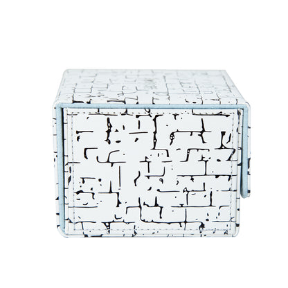 Boîte de rangement pyramidale - Blanche (Comprend 3 séparateurs)