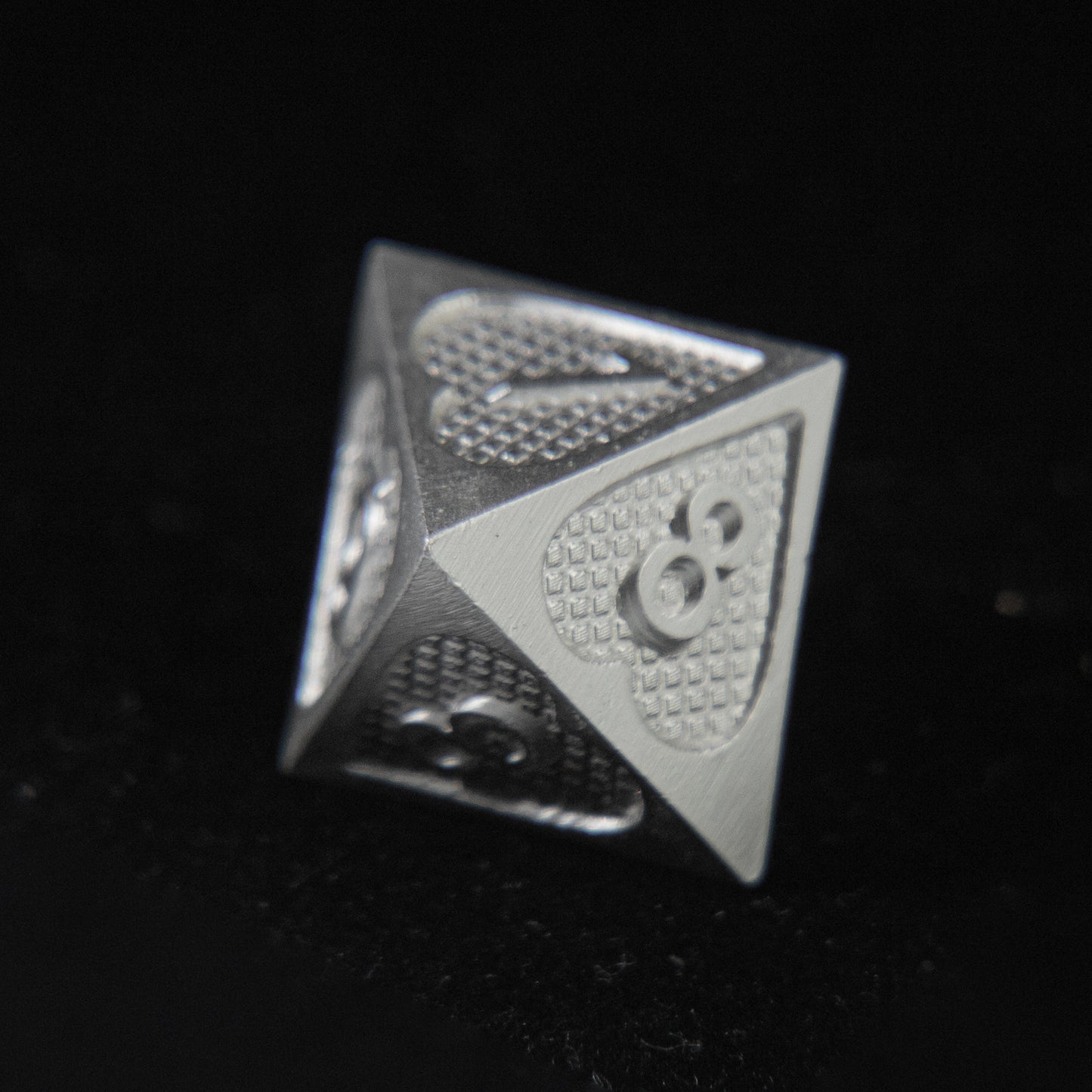 D&D Hollowed Metal Dice Set Love (Solid）