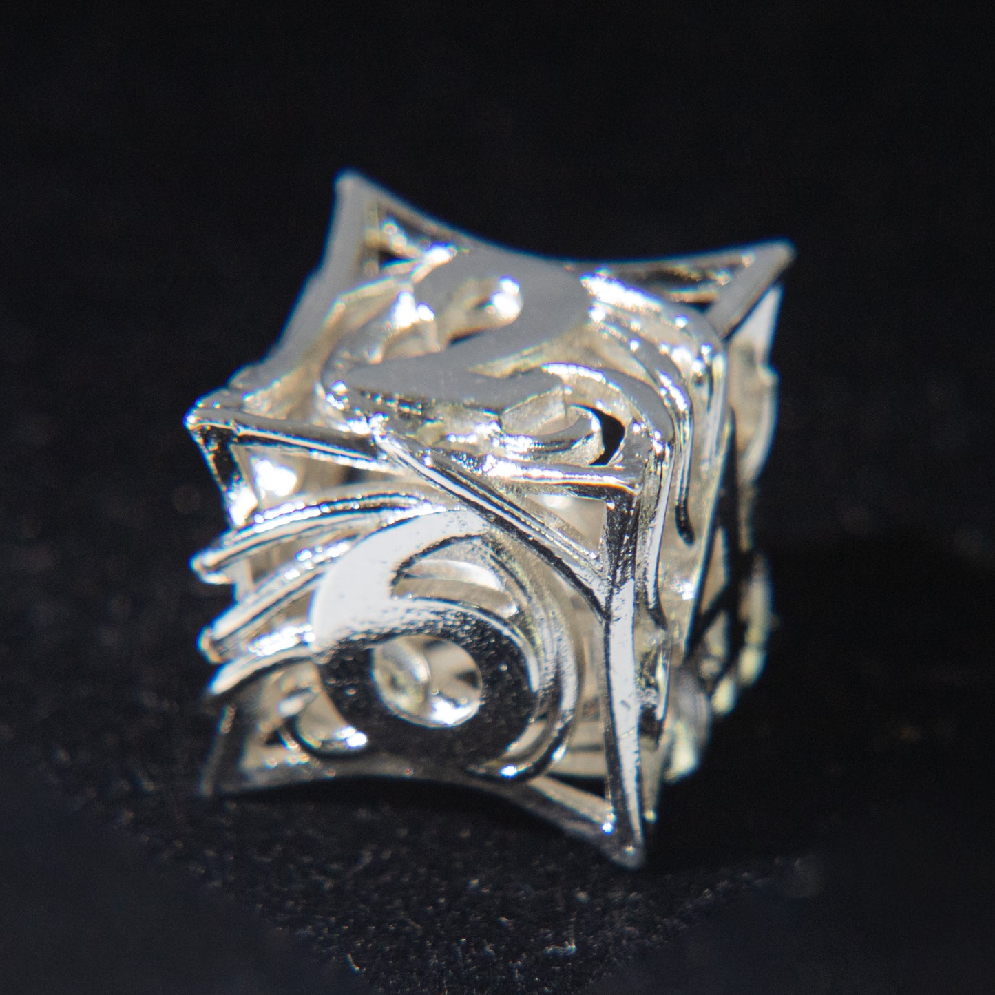 D&D Hollowed Metal Dice Set Cthulhu (White）