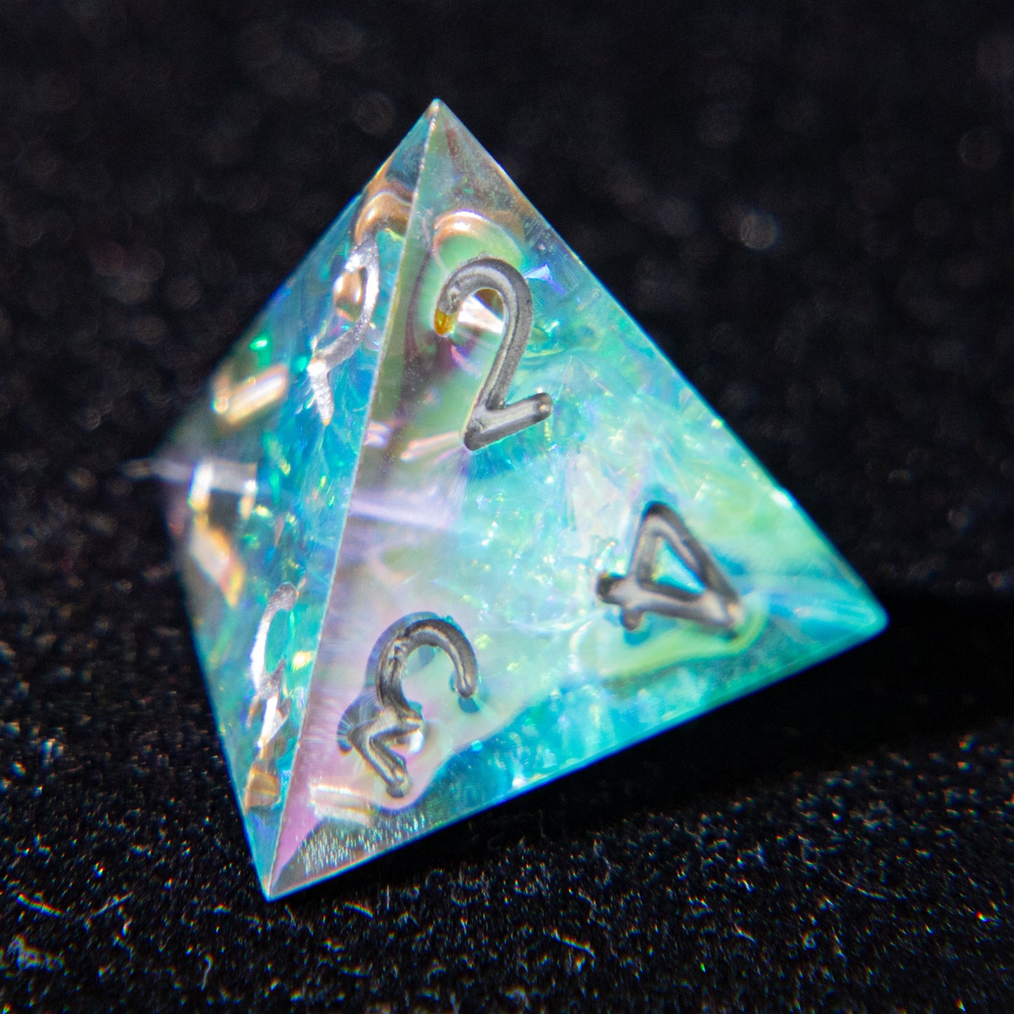 D&D Multi-faceted Resin Dice Set (Ice Blue）