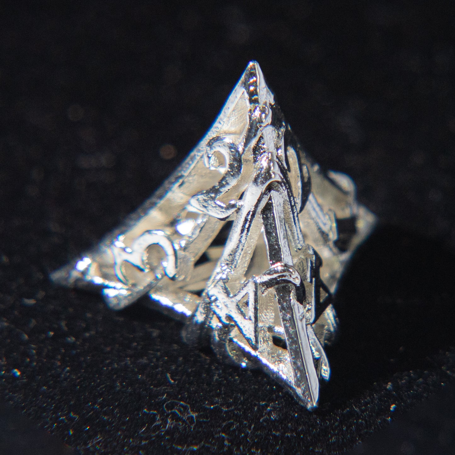 D&D Hollowed Metal Dice Set Cthulhu (White）