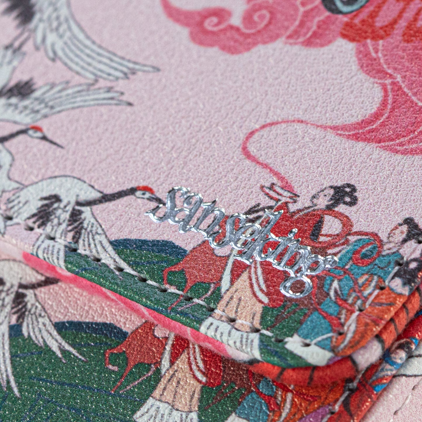 Ne Zha Conquers the Dragon King Deck Box - Battles the Celestial Crane