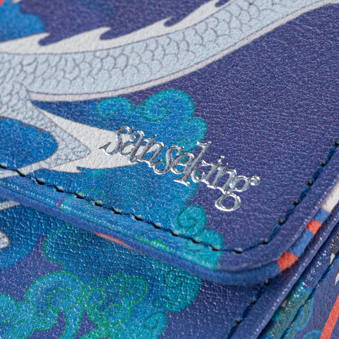 Ne Zha Conquers the Dragon King Deck Box - Battles the Dragon King