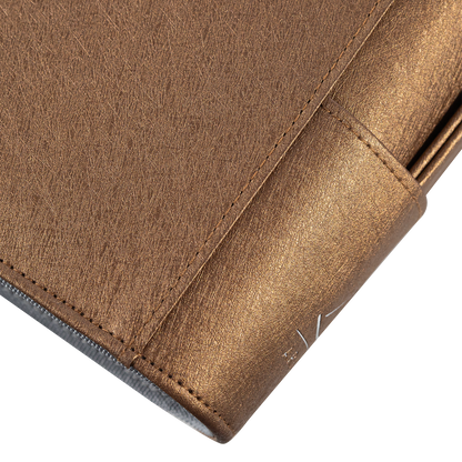 ARK-05 rounded corner and stitching detail